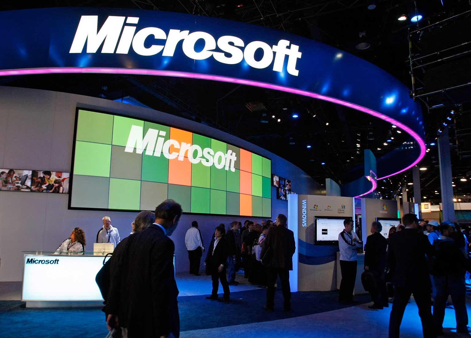 Why Has Microsoft Stock Been Falling; Will It Rebound? (NASDAQ:MSFT) |  Seeking Alpha